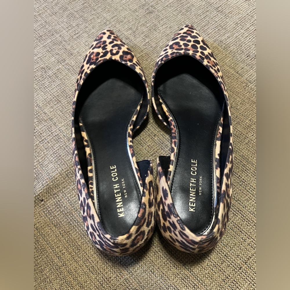 Kenneth Cole Pointed Toe leopard flats